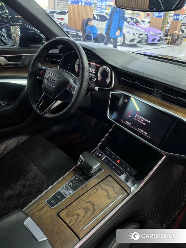 Audi A6L id 4258287 из Китая 8