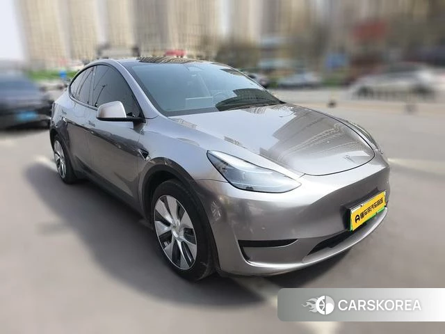 Tesla Model Y 2023 Темно-серый из Китая, фото 6