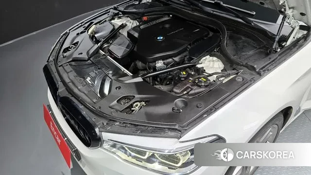 BMW 5 Series (G30) id 3014087 из Кореи 16