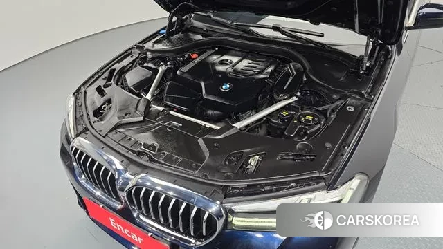 BMW 5 Series (G30) id 3053648 из Кореи 16