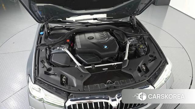 BMW 5 Series (G30) id 4528571 из Кореи 16