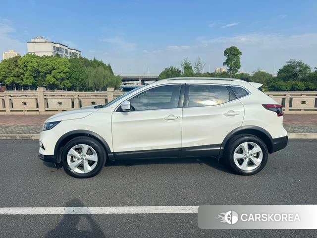 Nissan Qashqai 2023 Белый из Китая, фото 6