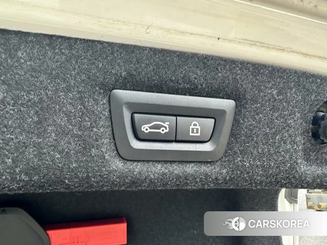 BMW 5 series PHEV id 4236359 из Китая 19