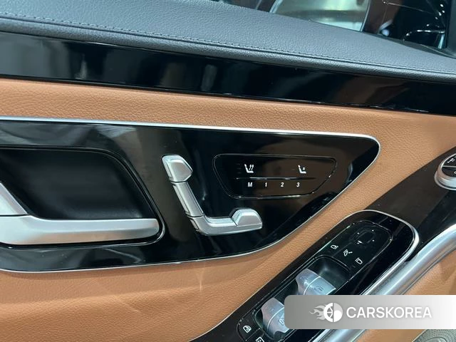 Mercedes-Benz S-class id 4208509 из Китая 27