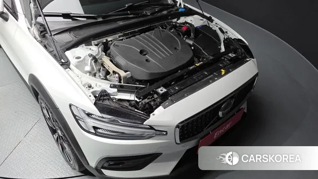 Volvo V60 Cross-Country 2nd Generation id 3410435 из Кореи 16