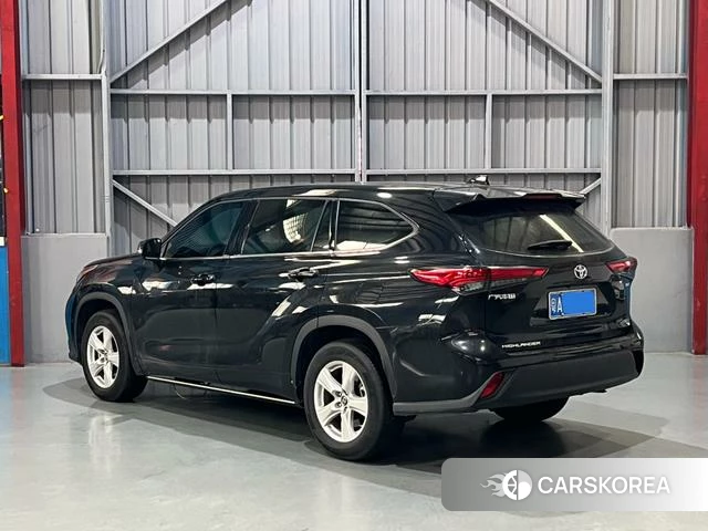 Toyota Highlander 2023 Черный из Китая, фото 6