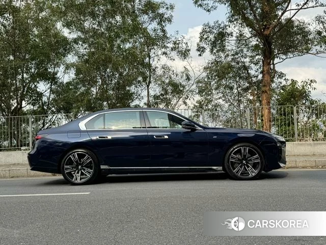 BMW 7 series id 4265478 из Китая 25