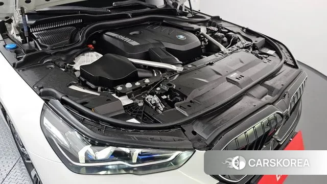 BMW 5 Series (G60) id 3404954 из Кореи 16