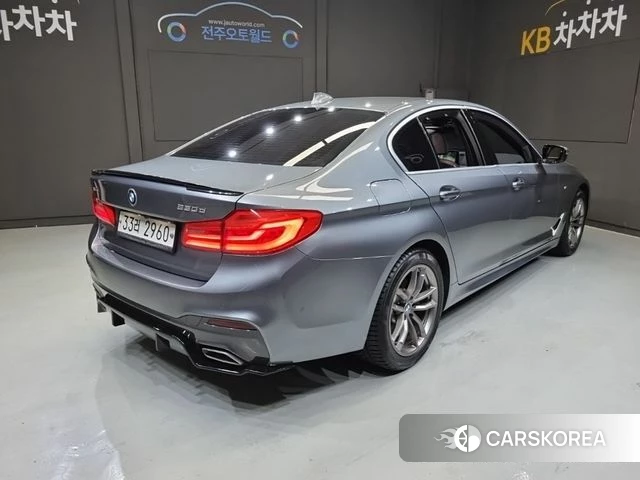 BMW 5 Series (G30) id 4325764 из Кореи 16