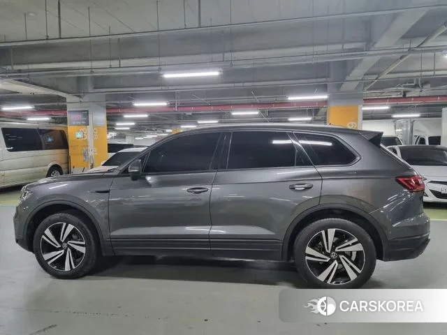 Volkswagen Touareg 3rd generation id 3354130 из Кореи 11