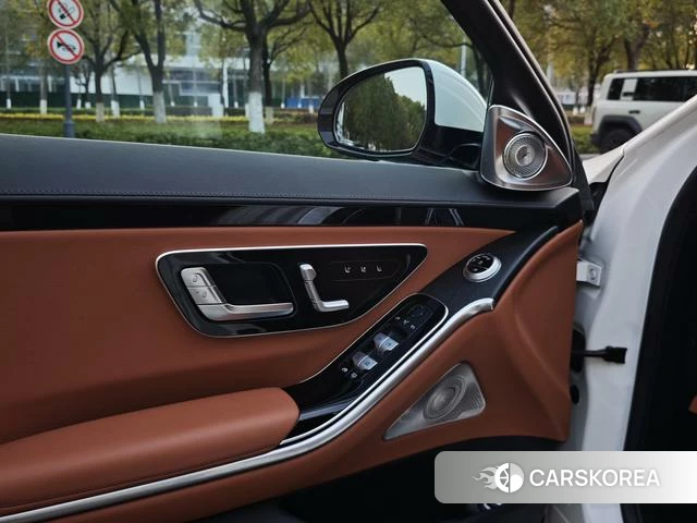 Mercedes-Benz S-class id 4265456 из Китая 23