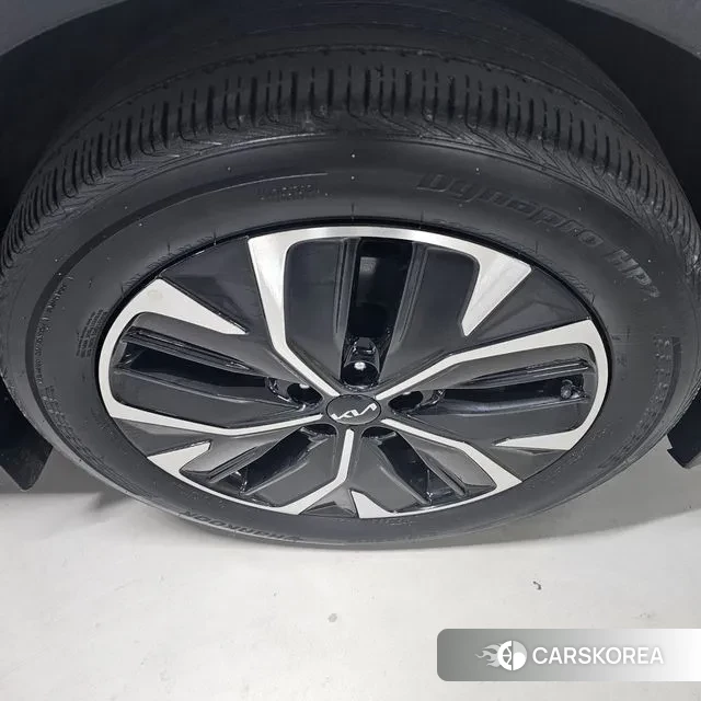 Kia EV6 id 3477024 из Кореи 16