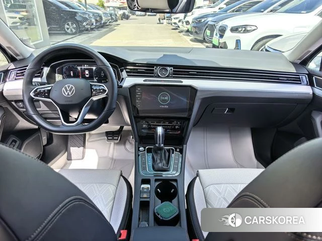 Volkswagen Magotan 2024 Черный из Китая, фото 6