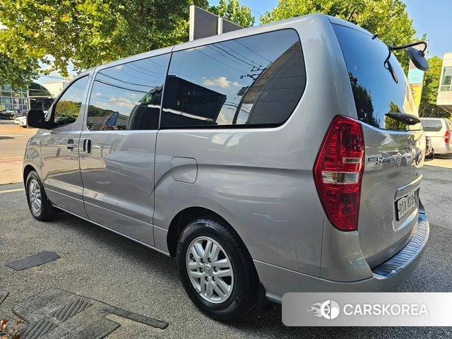 Hyundai The New Grand Starex id 4688506 из Кореи 16