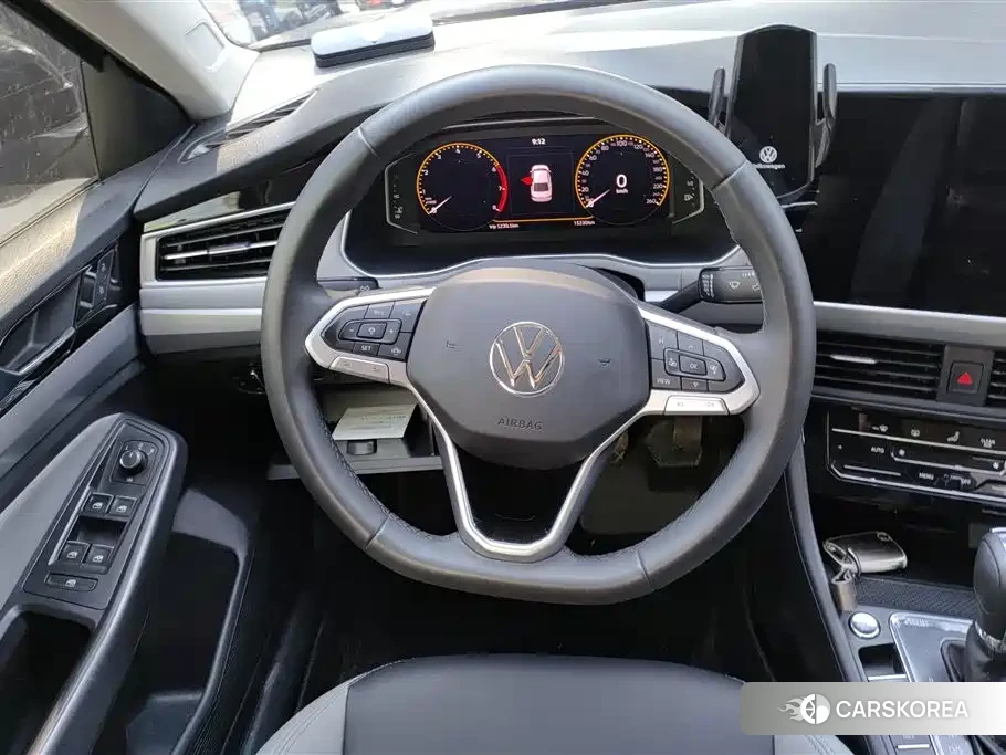 Volkswagen Bora id 4559786 из Китая 12