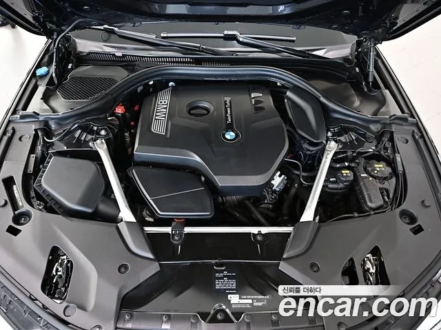 BMW 5 Series (G30) id 2876804 из Кореи 14