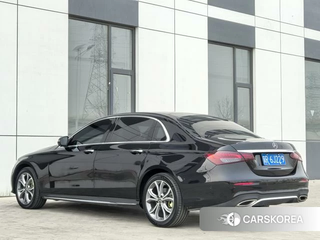 Mercedes-Benz E-class 2021 Черный из Китая, фото 6