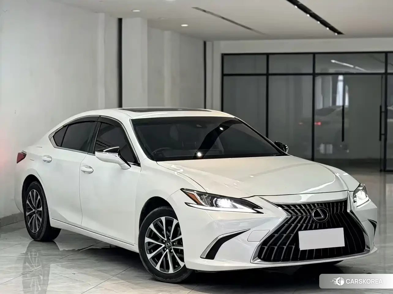 Lexus ES 2024 Белый из Китая, фото 6