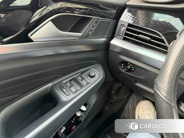 Volkswagen Passat 2022 Шампань из Китая, фото 6