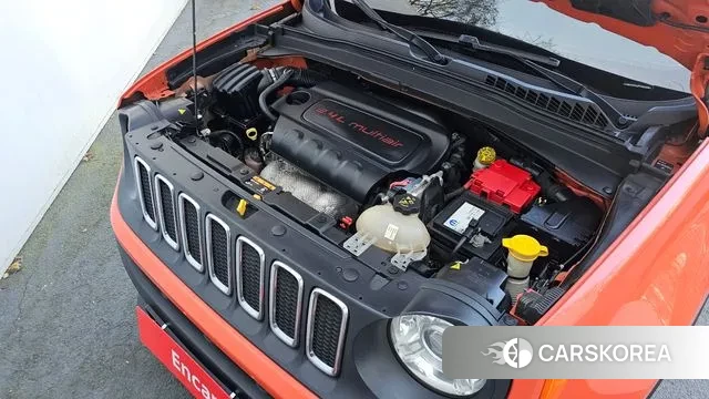 Jeep Renegade id 3429365 из Кореи 16
