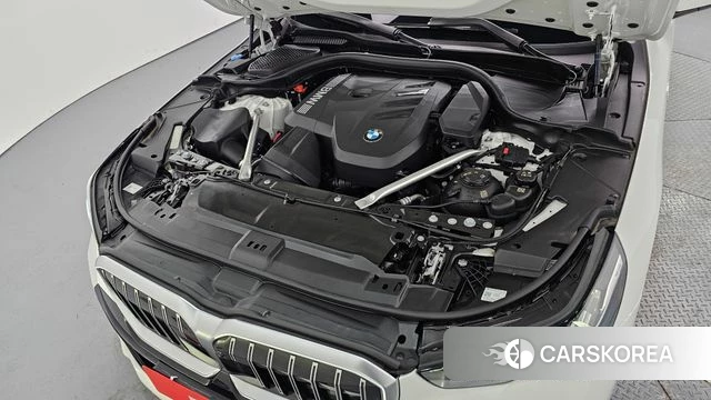 BMW 5 Series (G60) id 3826018 из Кореи 16