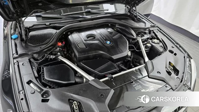 BMW 5 Series (G30) id 3134217 из Кореи 16