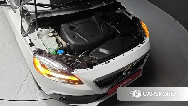 Volvo V40 Cross-Country id 3917026 из Кореи 16