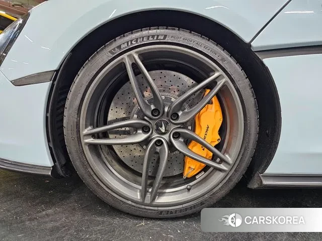 McLaren 570S id 3283951 из Кореи 16