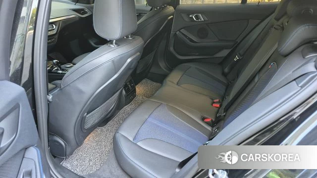 BMW 1 Series (F40) 2024 Черный из Кореи, фото 6