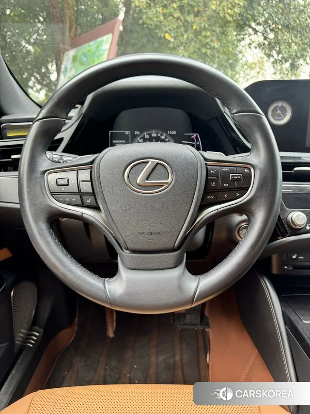 Lexus ES id 4261266 из Китая 8
