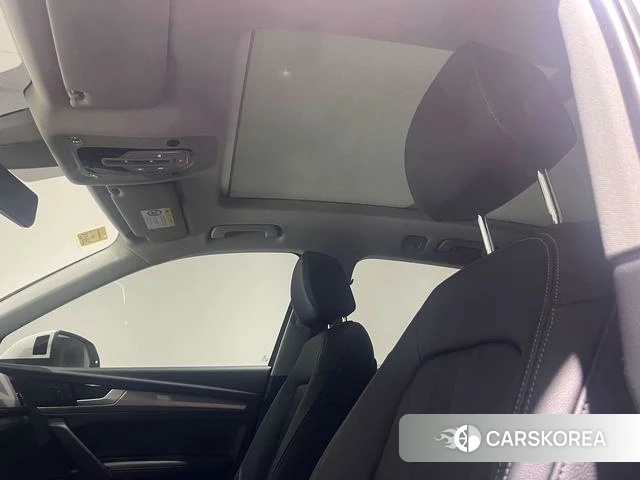 Audi Q5L id 4219286 из Китая 13