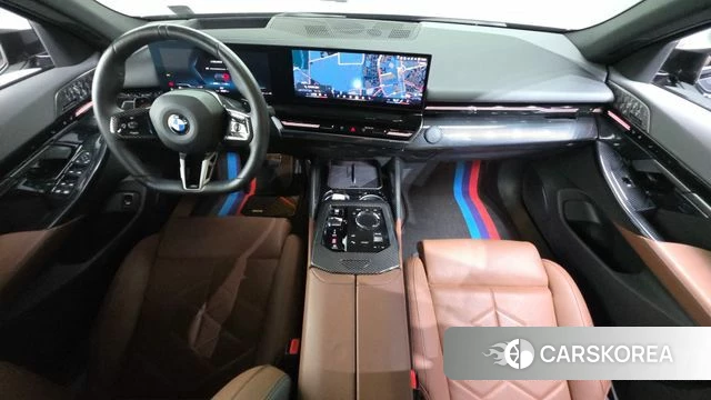 BMW 5 Series (G60) id 4548902 из Кореи 29