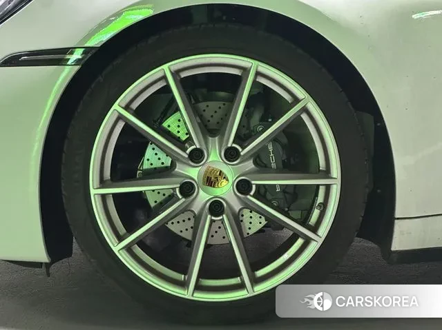 Porsche 911(992) id 2925387 из Кореи 13