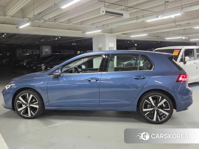 Volkswagen Golf 8th Generation 2026 Синий из Кореи, фото 6