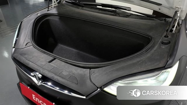 Tesla Model X id 3801279 из Кореи 16