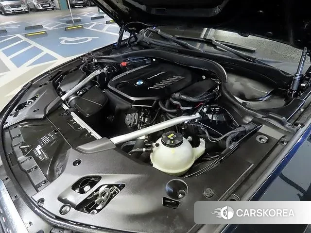 BMW 5 Series (G30) id 3757503 из Кореи 16