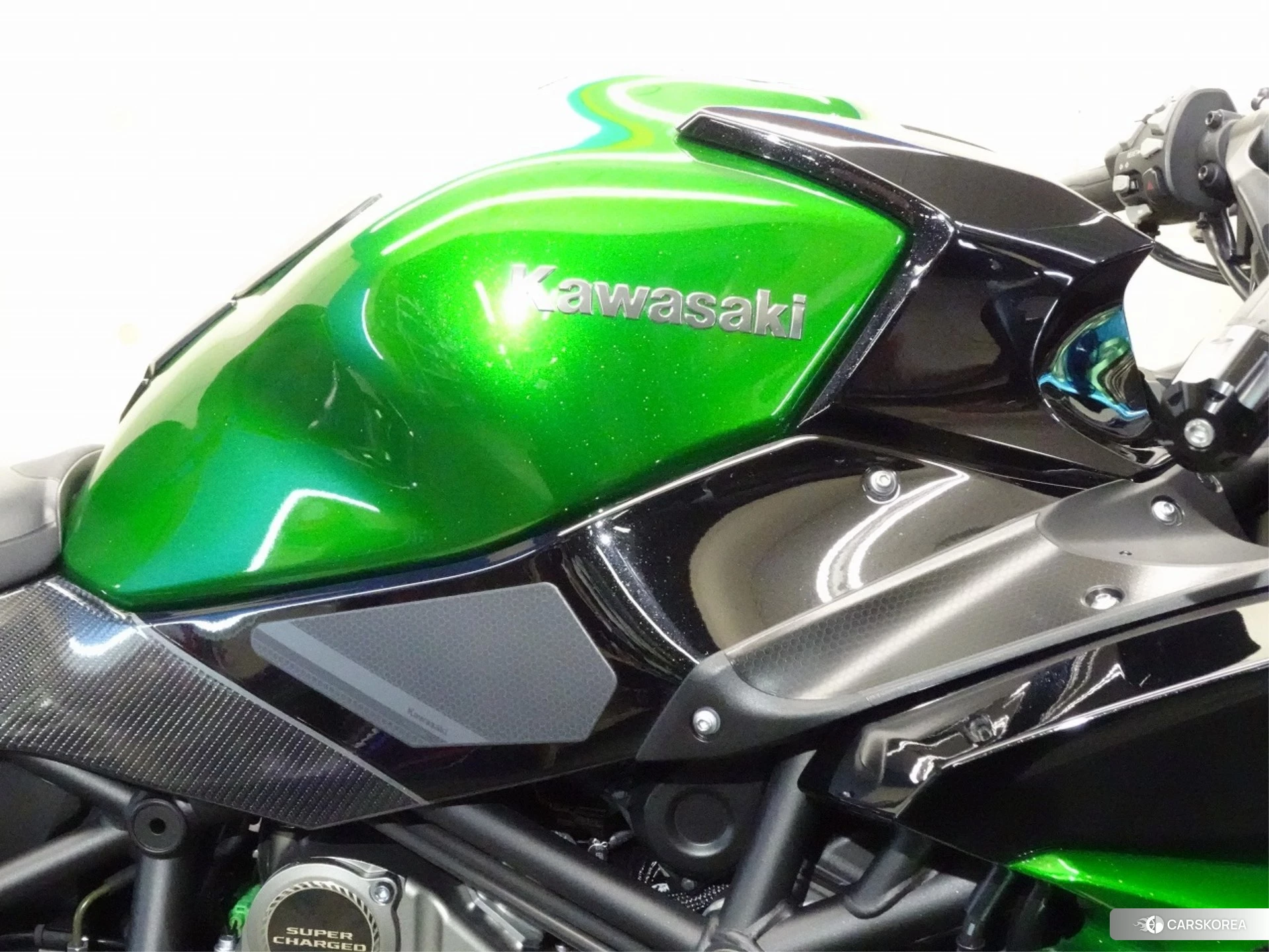Kawasaki NINJA H2 SX SE id 4380054 из Японии 26