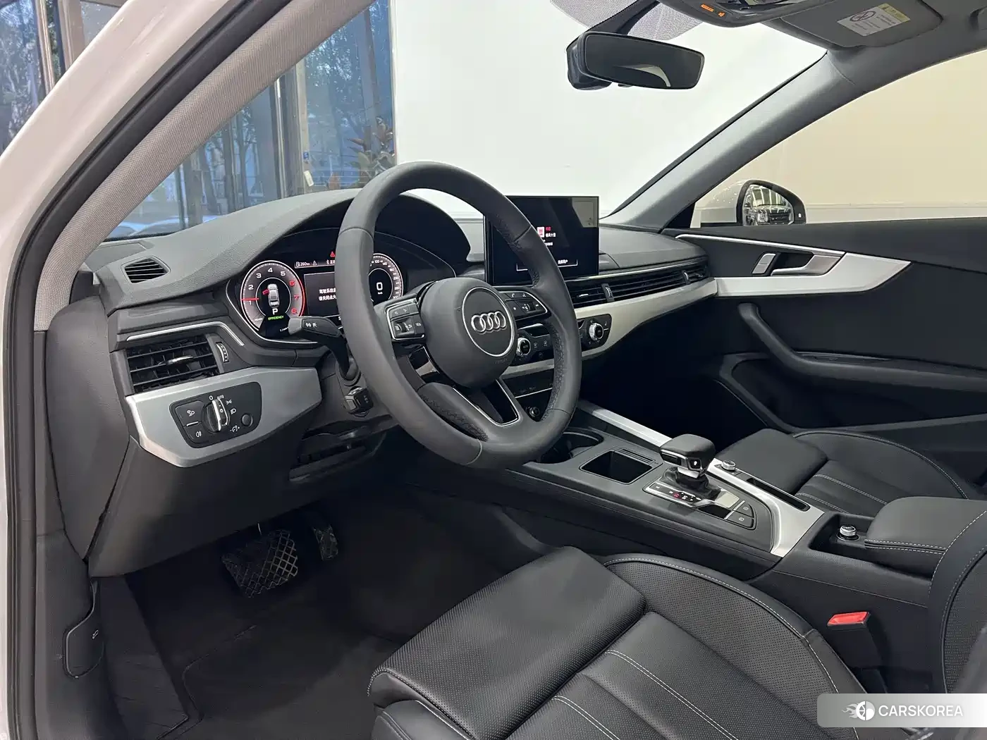 Audi A4L id 4570595 из Китая 27