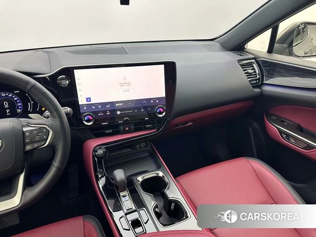 Lexus NX id 3902329 из Китая 28