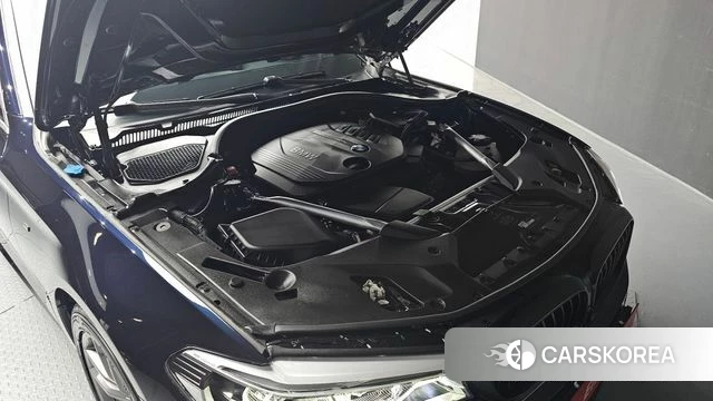 BMW 5 Series (G30) id 3808343 из Кореи 16