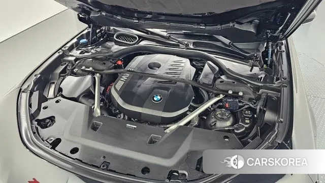 BMW 7 Series (G70) id 3353972 из Кореи 16