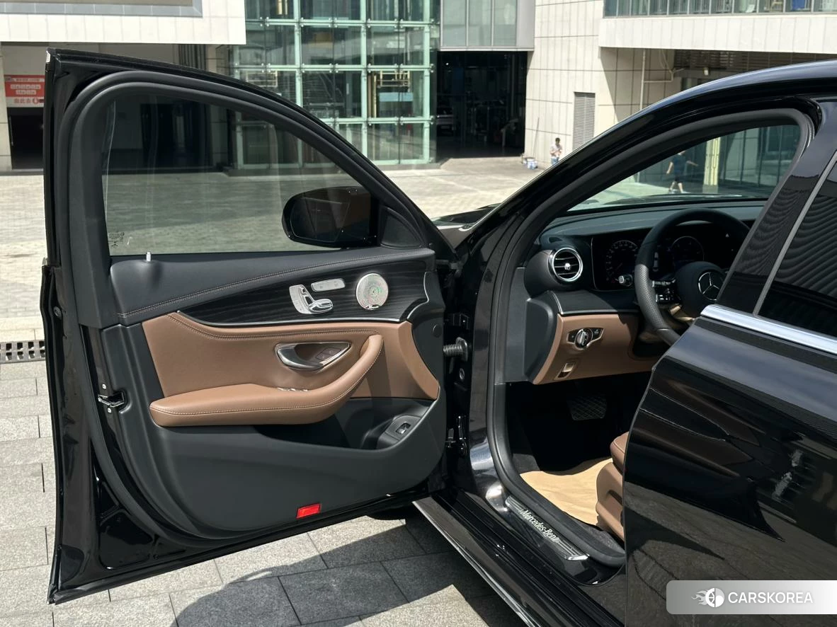 Mercedes-Benz E-class id 4441113 из Китая 12