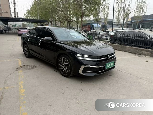 Volkswagen Magotan 2025 Черный из Китая, фото 6