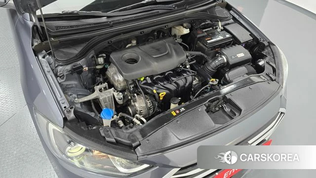 Hyundai Avante AD id 4447978 из Кореи 16