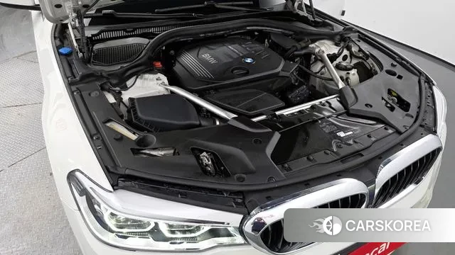 BMW 5 Series (G30) id 3198769 из Кореи 16