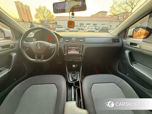 Volkswagen Santana 2022 Белый из Китая, фото 6