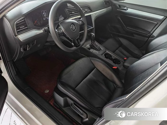 Volkswagen Lingdu 2022 Белый из Китая, фото 6