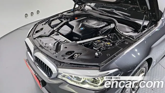 BMW 5 Series (G30) id 2572319 из Кореи 16