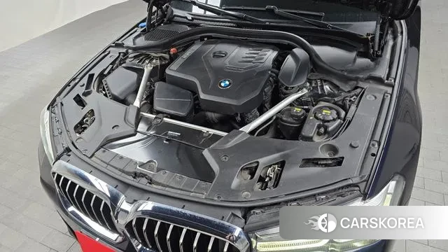 BMW 5 Series (G30) id 2989525 из Кореи 16