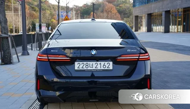 BMW 5 Series (G60) id 3436789 из Кореи 15